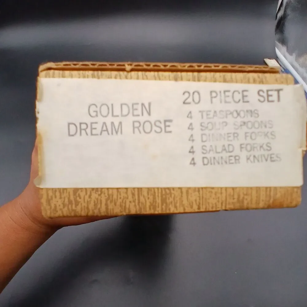 Vtg ROGERS Golden Dream Rose 20 pcs GOLD Electroplate Flatware Set 4 Places NEW
